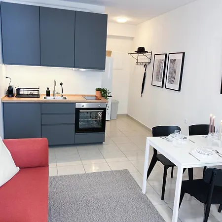 Near And Easy Parking - By Solstad