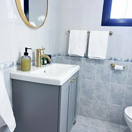 Near And Easy Parking - By Solstad