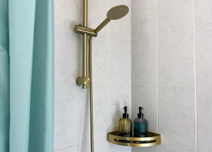 Near And Easy Parking - By Solstad Kavala